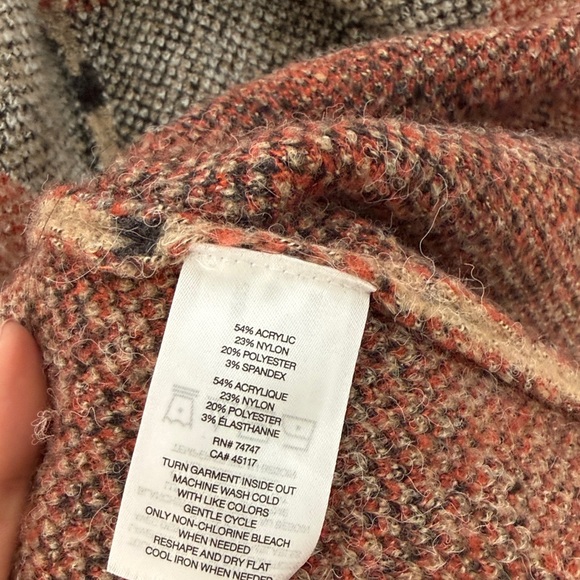 Natural Reflections Cardigan - Picture 3 of 3